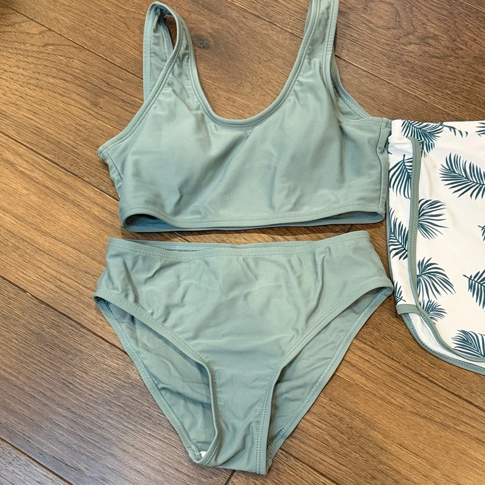 SHEIN Green Bikini Set with Leaf Print Shorts Girls Size 8/9 C3-014